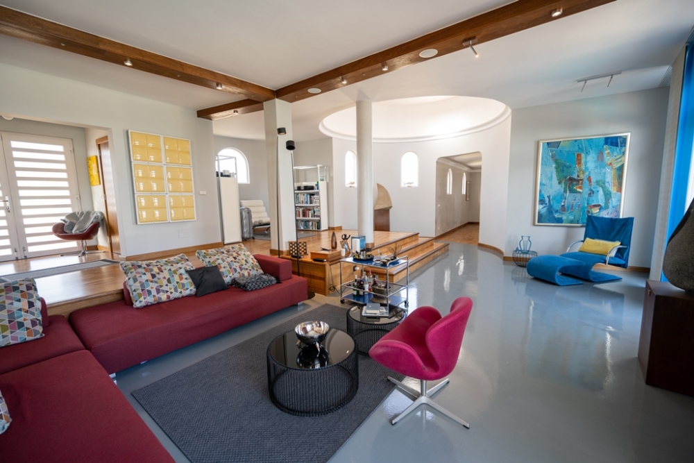 Elegant Villa with Independent Guest Apartment and Sea Views in Puerto Calero – photo 3