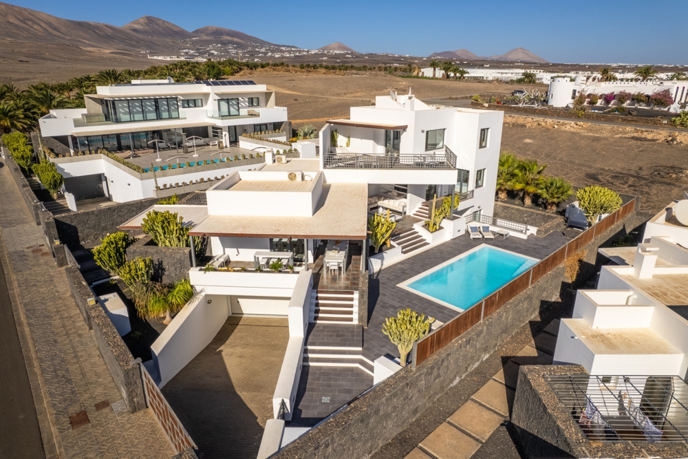 Spacious 5-Bedroom Villa with Heated Pool – Playa Blanca – photo 14