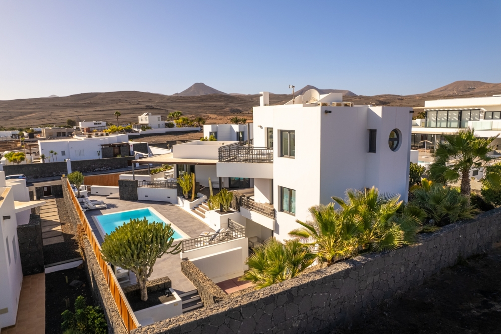 Spacious 5-Bedroom Villa with Heated Pool – Playa Blanca – photo 18