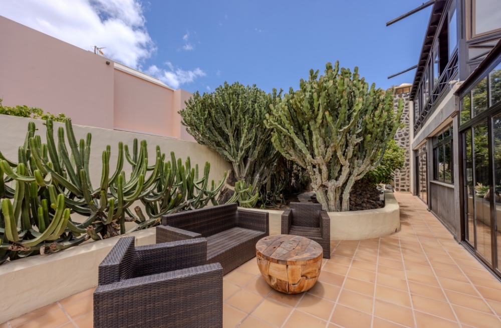 Fantastic Canarian villa with separate apartment in Costa Teguise – photo 31