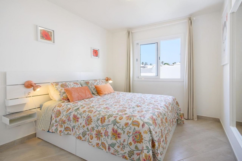Unique Investment Opportunity – 2 Villas & 1 Apartment in Playa Blanca – photo 12
