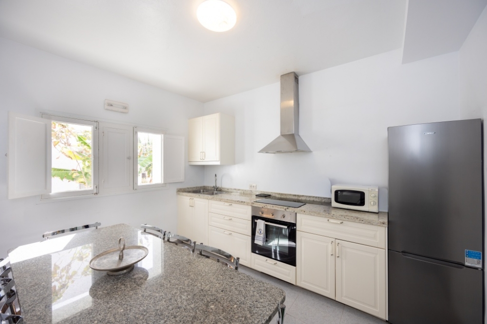 Historic 6-Bedroom Country Estate with Panoramic Views and Endless Potential in Haría, Lanzarote – photo 10