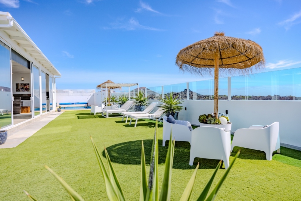 Stylish Family Villa with Private Pool & Jacuzzi – Costa Teguise – photo 36