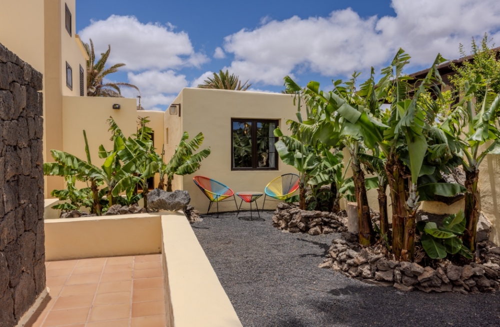 Fantastic Canarian villa with separate apartment in Costa Teguise – photo 41