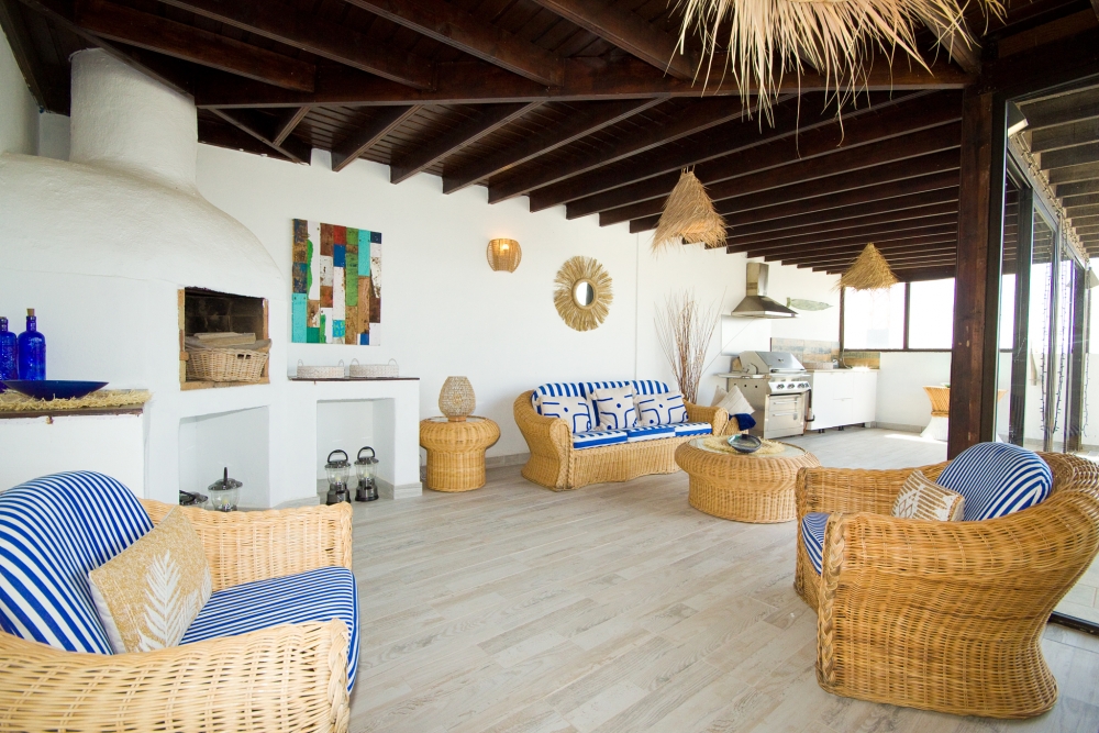 Contemporary Villa with Grand Outdoor Living & Panoramic Views in Puerto del Carmen – photo 24