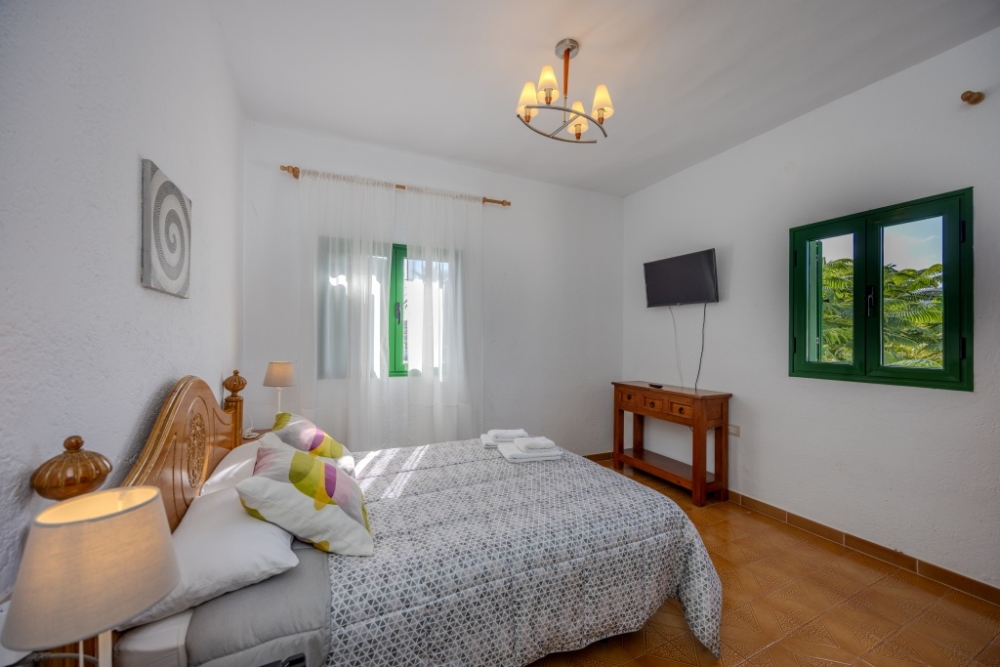 Historic 6-Bedroom Country Estate with Panoramic Views and Endless Potential in Haría, Lanzarote – photo 17