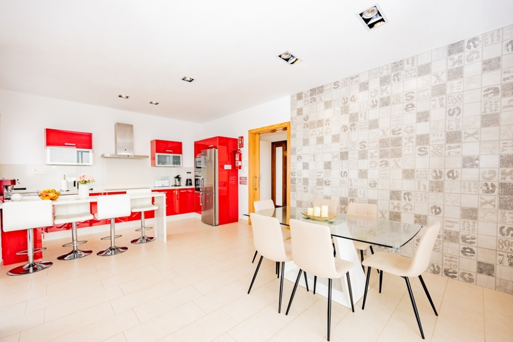 Luxury 3-Bedroom Villa with Heated Pool & Panoramic Sea Views – Tías, Lanzarote – photo 5