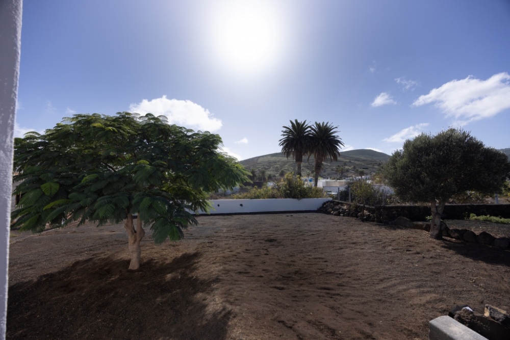 Historic 6-Bedroom Country Estate with Panoramic Views and Endless Potential in Haría, Lanzarote – photo 24