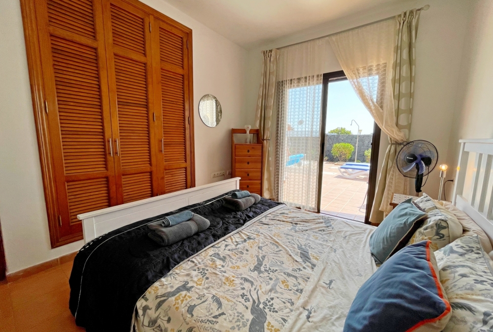 Spacious 3-Bedroom Villa in Gated Playa Blanca Community with Pool – photo 10