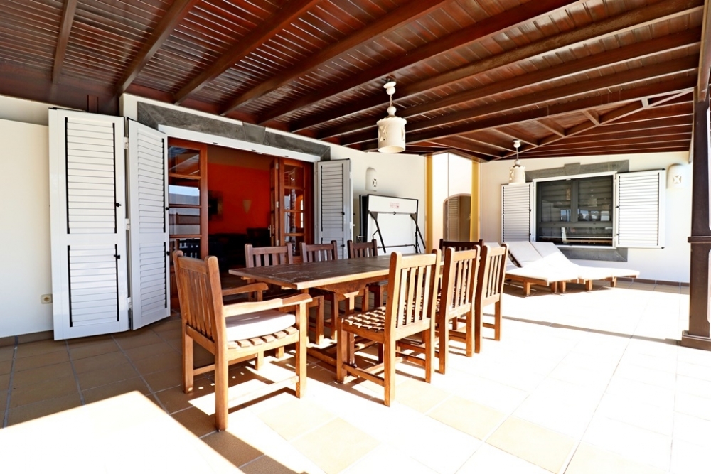 Impressive 3-Bedroom Detached Villa with Pool and Sea Views – Playa Blanca – photo 7