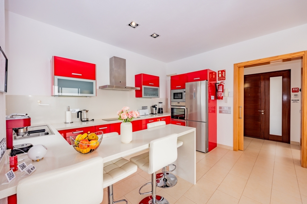 Luxury 3-Bedroom Villa with Heated Pool & Panoramic Sea Views – Tías, Lanzarote – photo 4