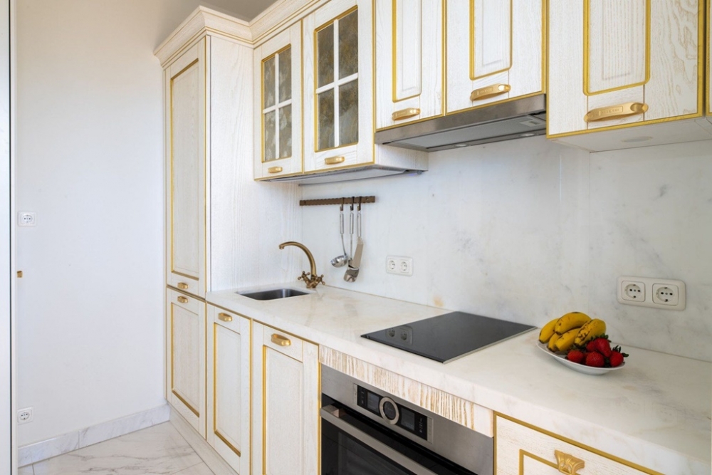 Front line villa for sale in prestigious resort of Puerto Calero – photo 20