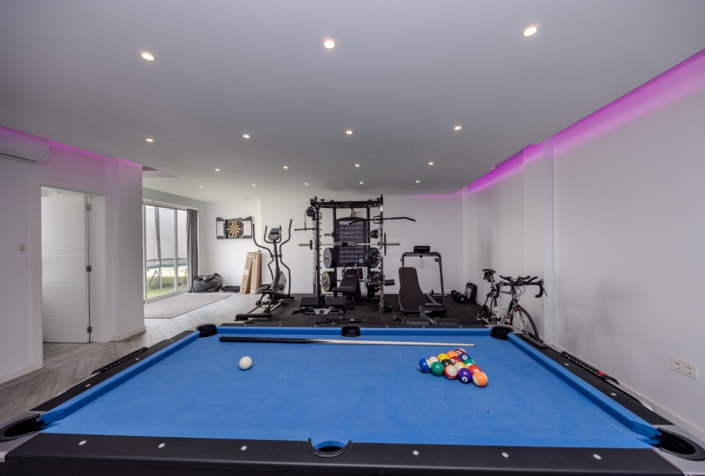 Impressive Renovated Villa with Heated Pool, Gym & Panoramic Views – Playa Blanca – photo 9