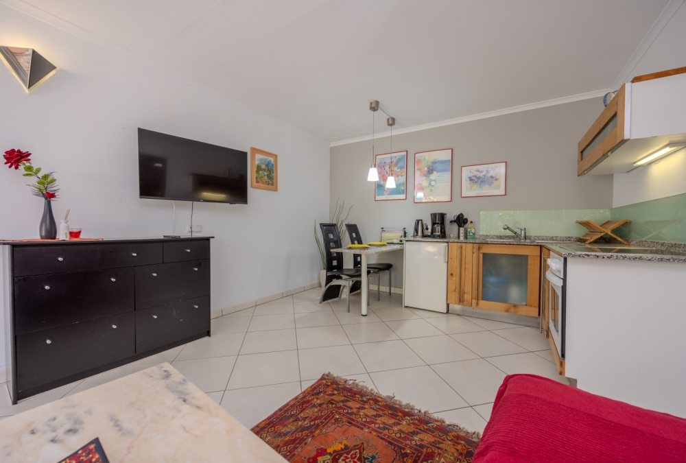 Unique 5-Bedroom Villa with Two Pools, Guest Apartments & Panoramic Views – Las Breñas – photo 19