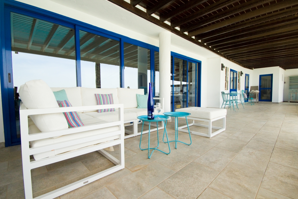 Contemporary Villa with Grand Outdoor Living & Panoramic Views in Puerto del Carmen – photo 21