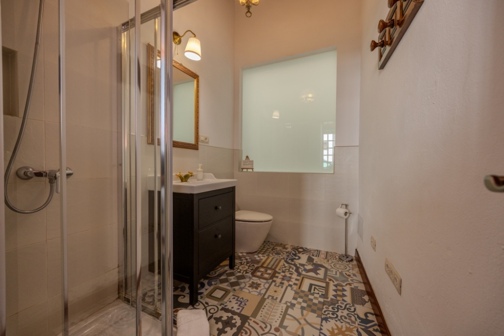 Historic 6-Bedroom Country Estate with Panoramic Views and Endless Potential in Haría, Lanzarote – photo 7