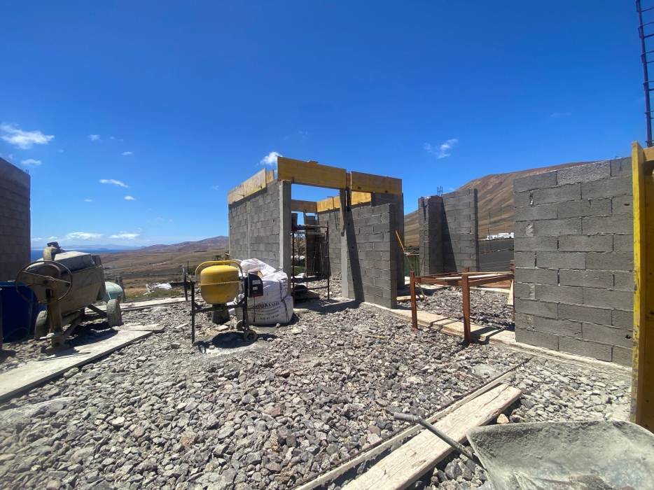 Partially completed luxury villa project with panoramic views – photo 23