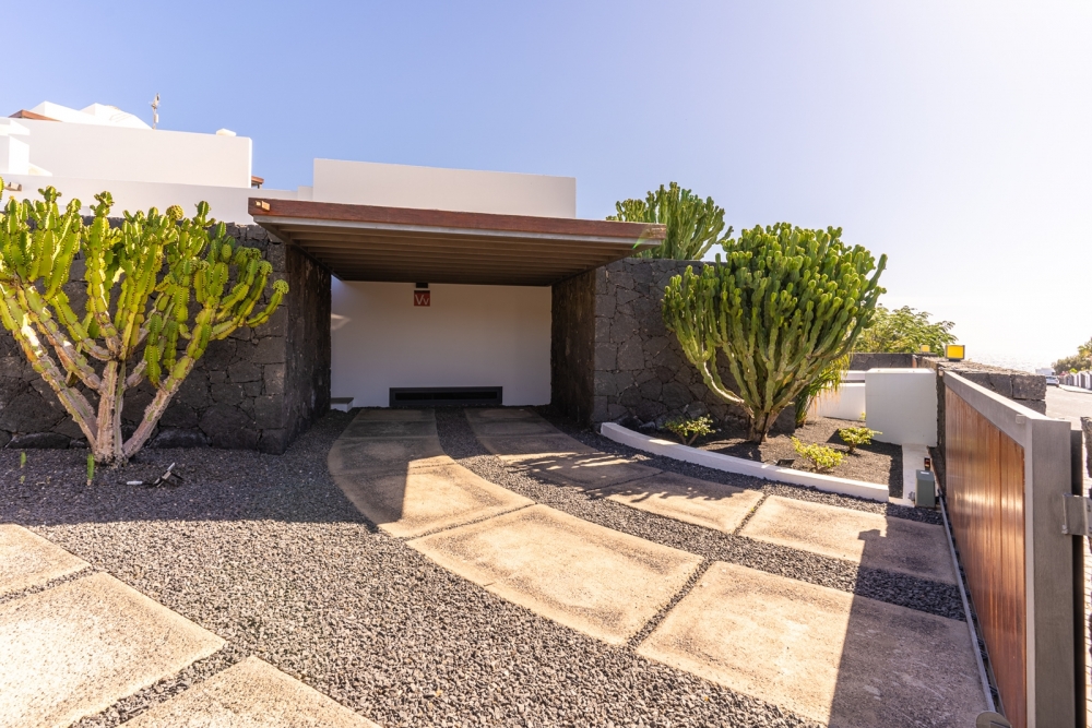 Spacious 5-Bedroom Villa with Heated Pool – Playa Blanca – photo 8