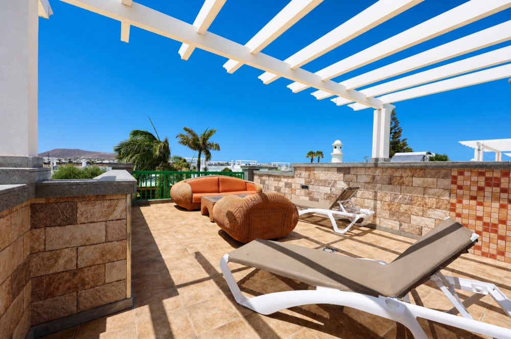 Spacious 3-Bedroom Villa with Exceptional Outdoor Entertaining Spaces – Playa Blanca – photo 19