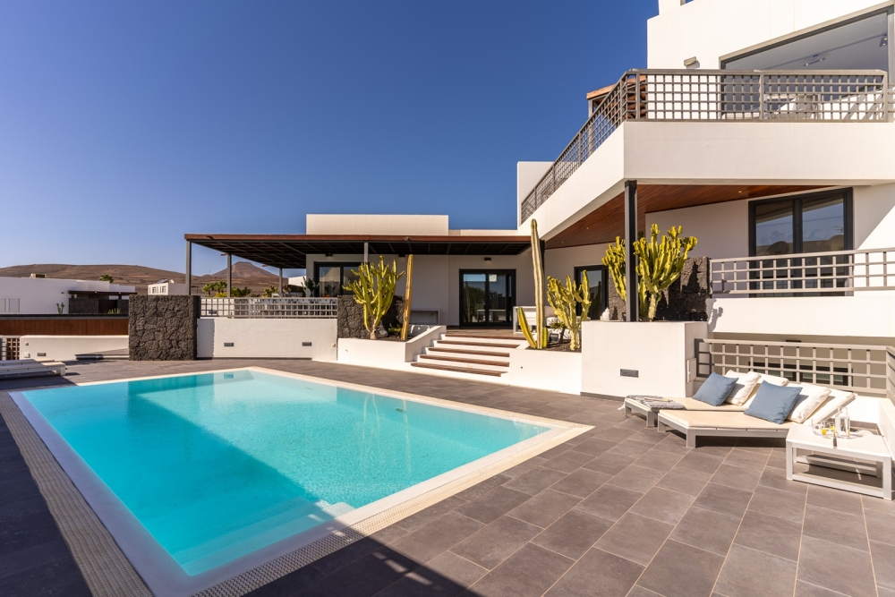 Spacious 5-Bedroom Villa with Heated Pool – Playa Blanca – photo 7