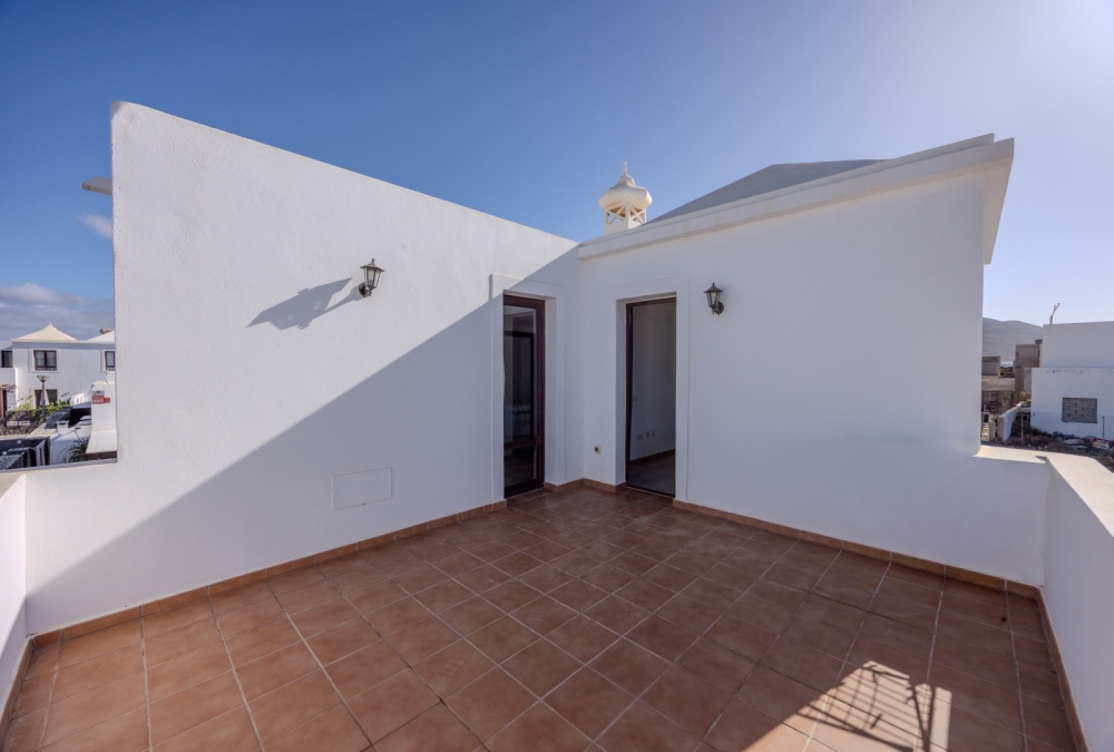 Detached 3-Bedroom Villa with Private Pool – Playa Blanca – photo 15