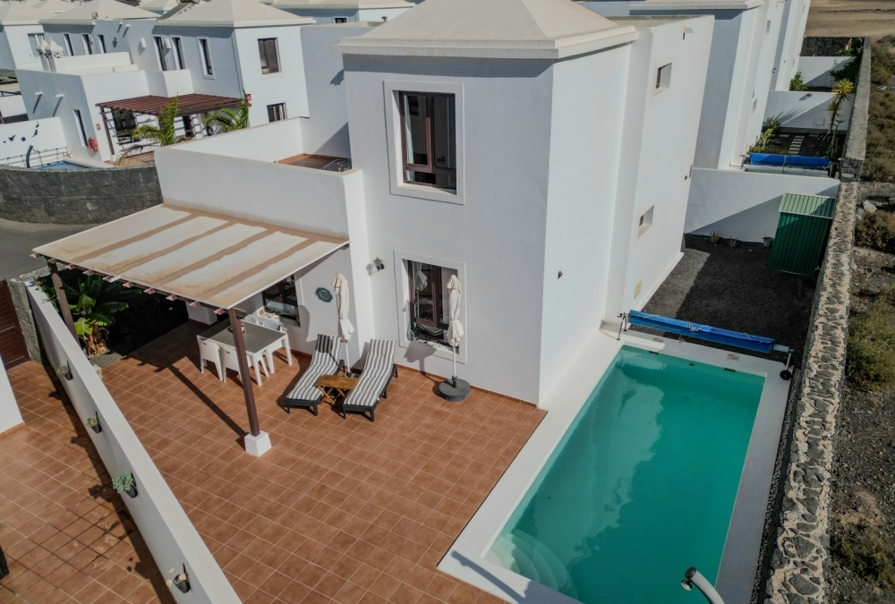 Detached 3-Bedroom Villa with Private Pool – Playa Blanca – photo 20