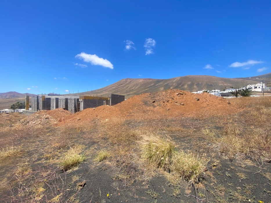 Partially completed luxury villa project with panoramic views – photo 22