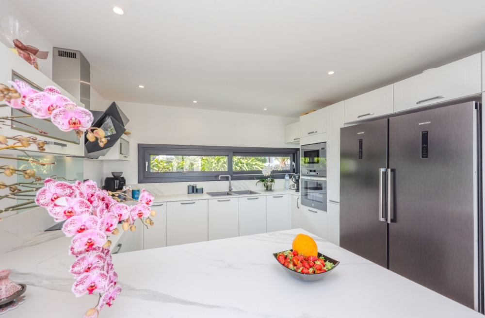 3 bedroom villa in an exclusive area in Costa Teguise – photo 8