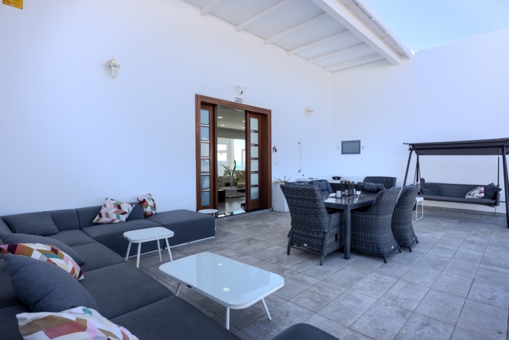 Stylish Family Villa with Private Pool & Jacuzzi – Costa Teguise – photo 7