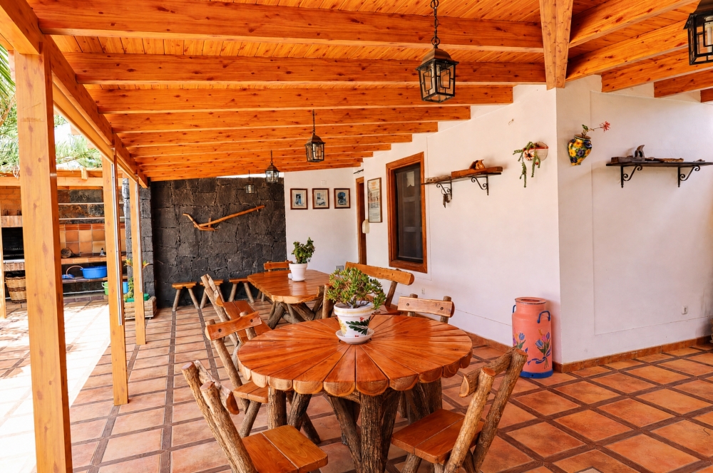 Spacious 3-Bedroom Villa with Exceptional Outdoor Entertaining Spaces – Playa Blanca – photo 12