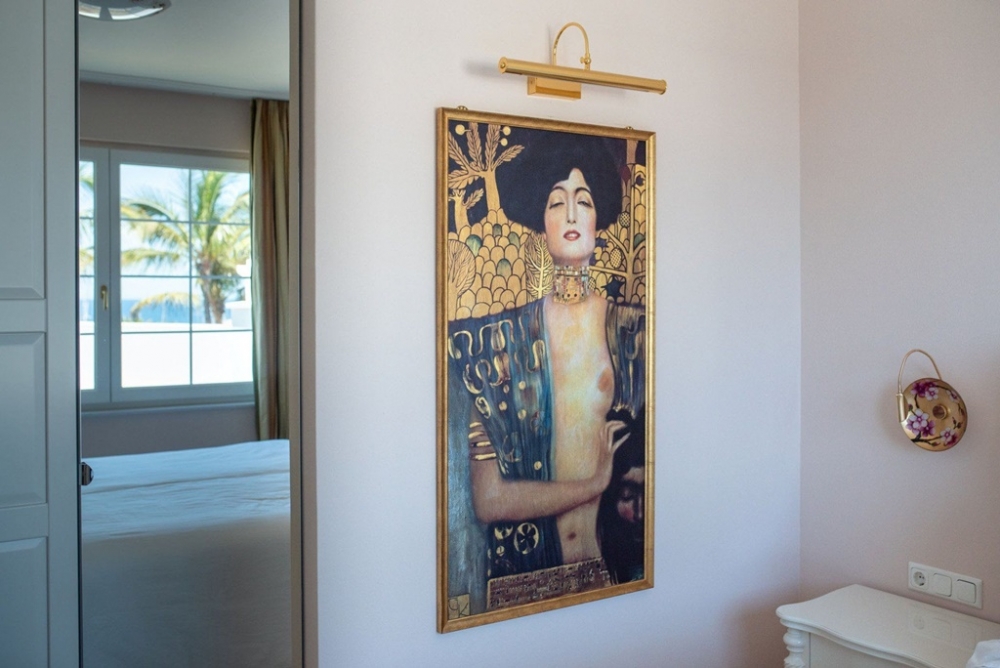 Front line villa for sale in prestigious resort of Puerto Calero – photo 23
