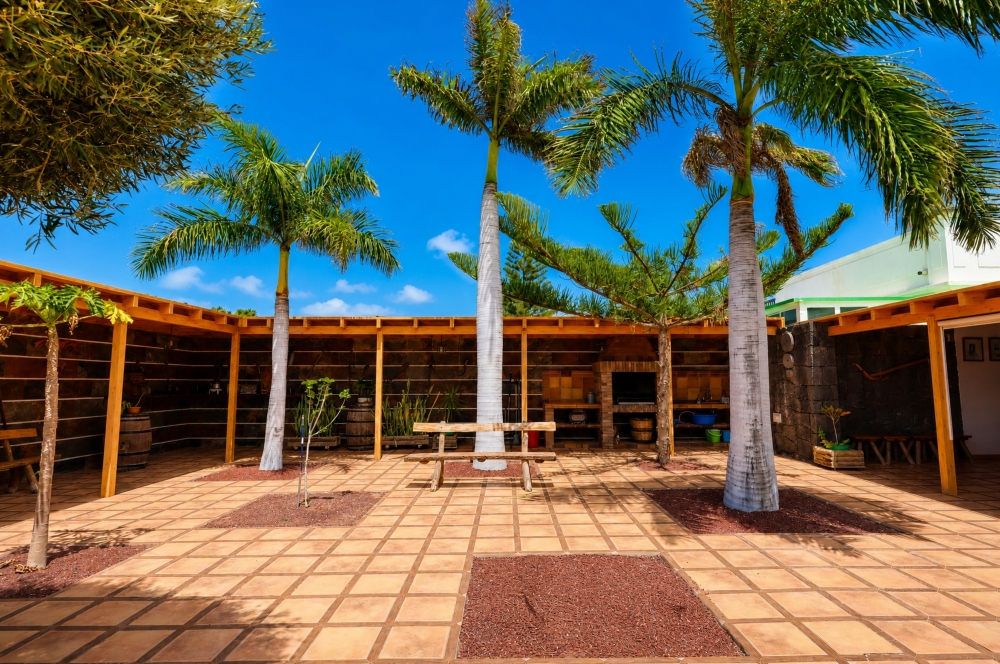 Spacious 3-Bedroom Villa with Exceptional Outdoor Entertaining Spaces – Playa Blanca – photo 14