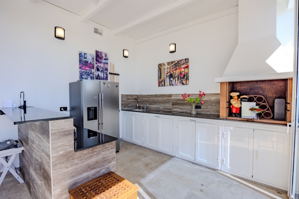Stylish Family Villa with Private Pool & Jacuzzi – Costa Teguise – photo 30
