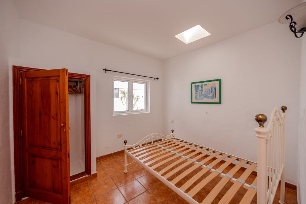 Contemporary Villa with Grand Outdoor Living & Panoramic Views in Puerto del Carmen – photo 19