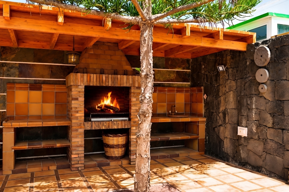 Spacious 3-Bedroom Villa with Exceptional Outdoor Entertaining Spaces – Playa Blanca – photo 15