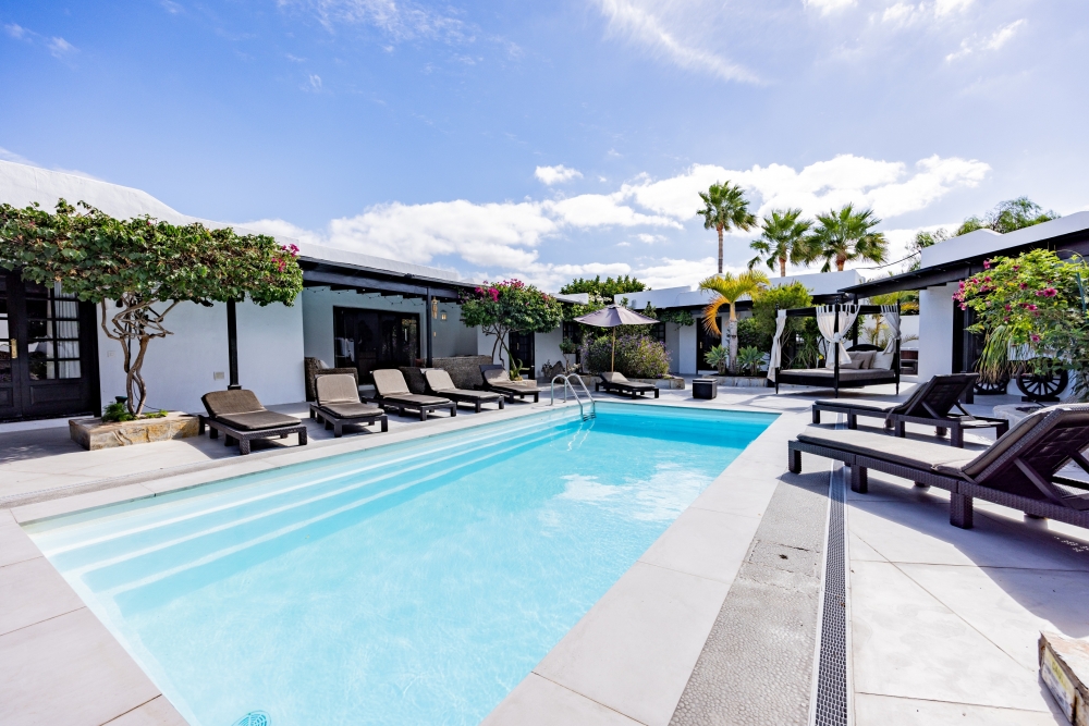 Luxury 7 bedroom 6 bathroom villa with private pool in Los Mojones – photo 1