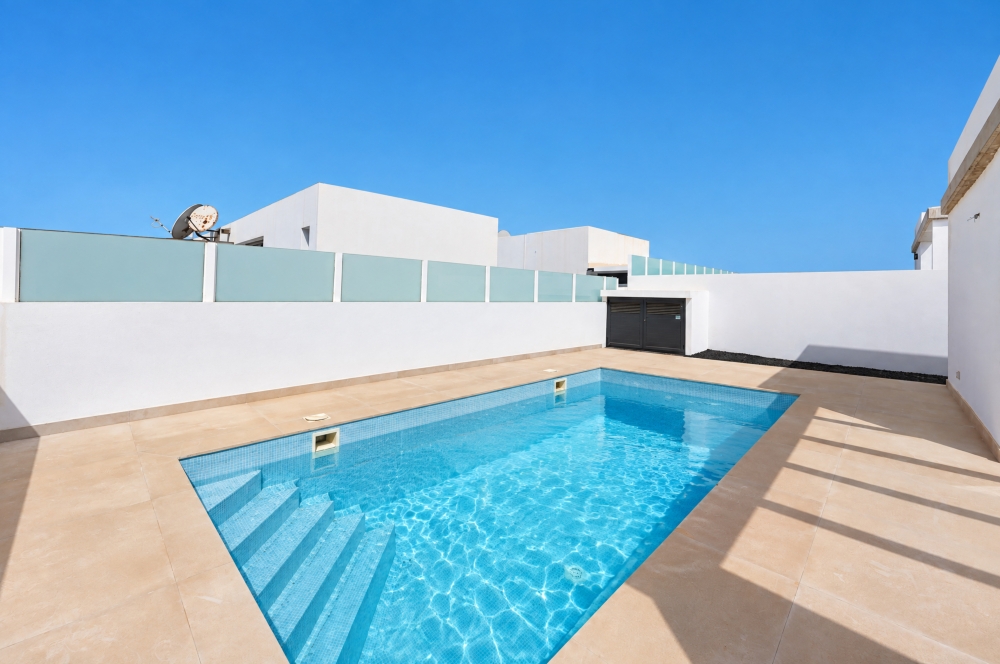 Brand New 3 Bedroom Detached Villa with Private Pool in Playa Blanca – photo 15