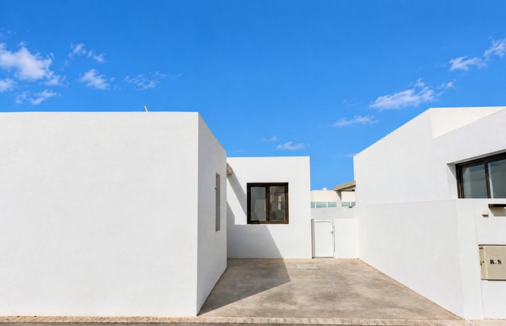 Brand New 3 Bedroom Detached Villa with Private Pool in Playa Blanca – photo 20