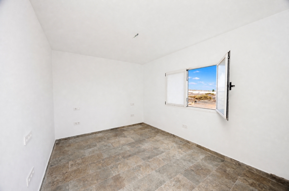 Exclusive Bungalow with Large Plot in San Juan, Famara – photo 13