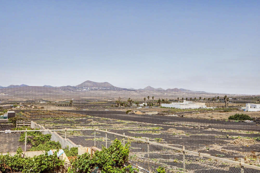 3 bedroom bungalow with panoramic views in La Villa de Teguise – photo 2