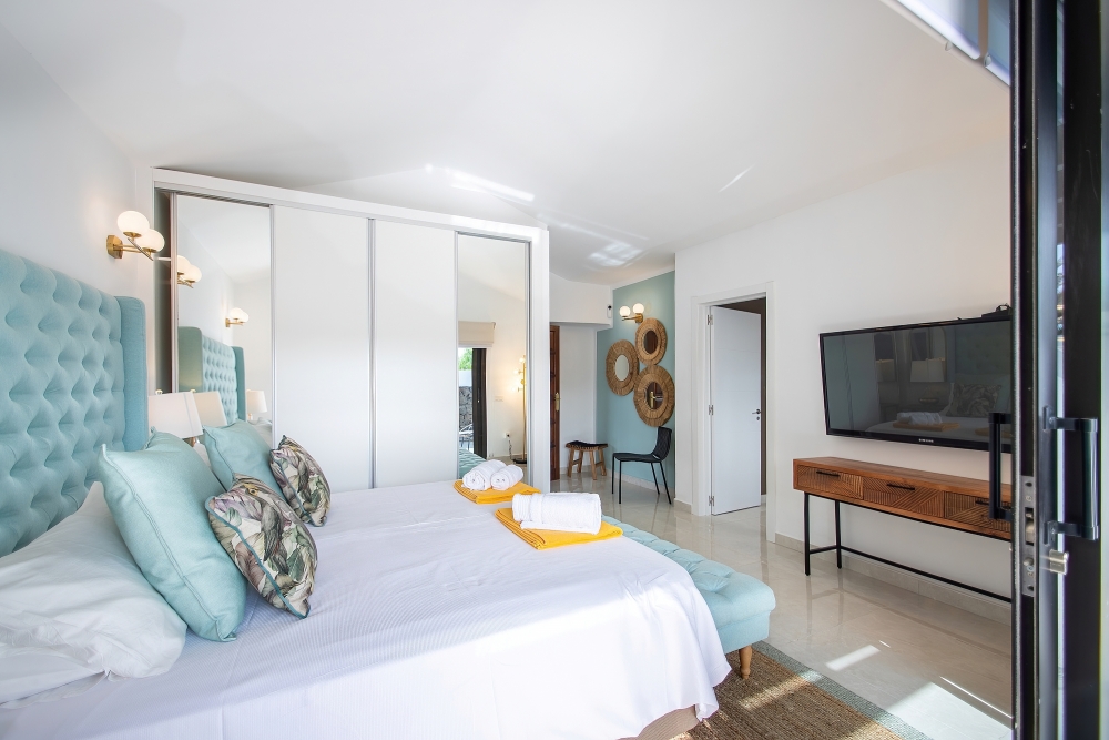 Luxury 7 bedroom 6 bathroom villa with private pool in Los Mojones – photo 36
