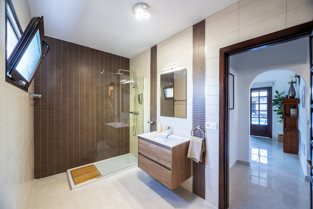Luxury 7 bedroom 6 bathroom villa with private pool in Los Mojones – photo 27