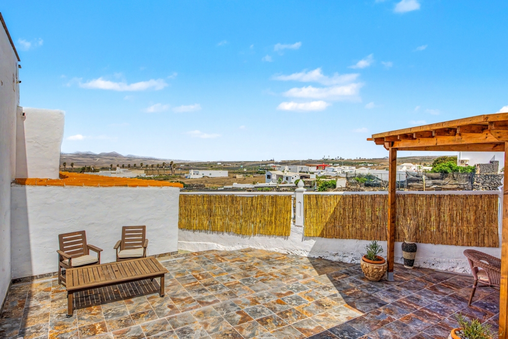 3 bedroom bungalow with panoramic views in La Villa de Teguise – photo 11