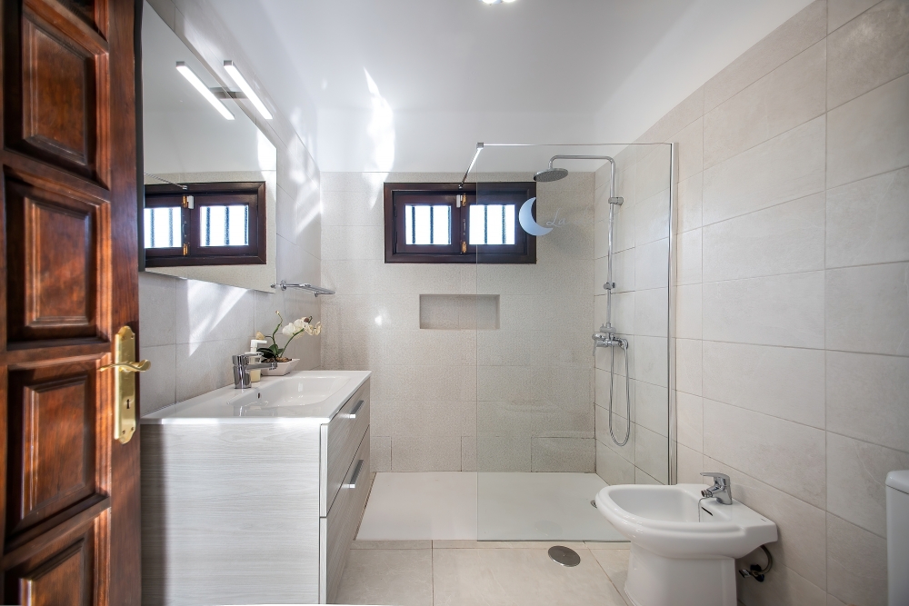 Luxury 7 bedroom 6 bathroom villa with private pool in Los Mojones – photo 33
