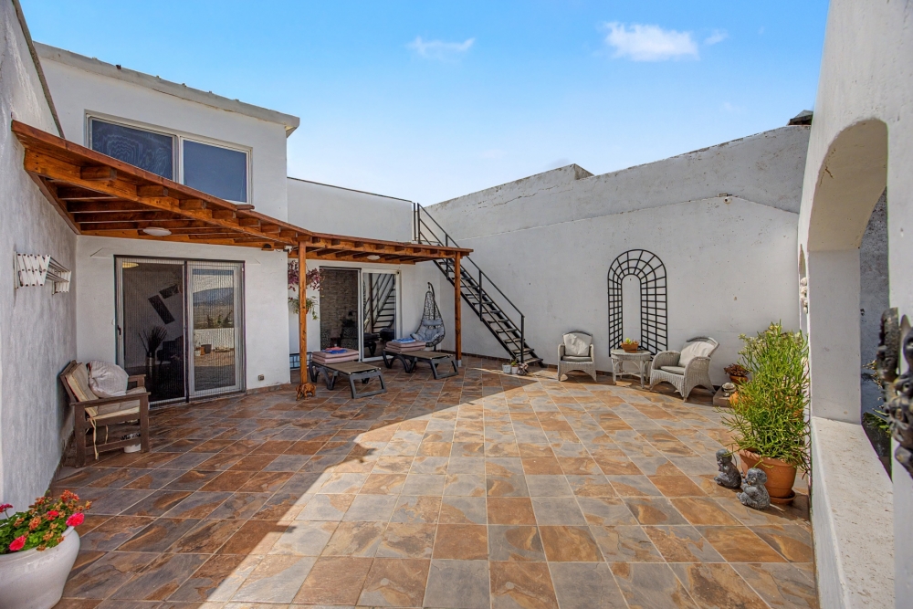 3 bedroom bungalow with panoramic views in La Villa de Teguise – photo 9