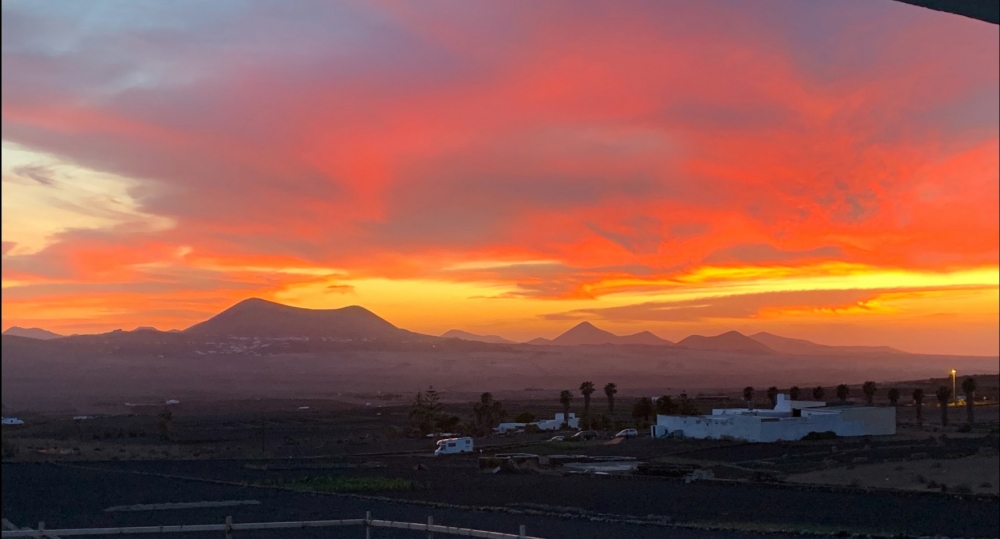 3 bedroom bungalow with panoramic views in La Villa de Teguise – photo 1