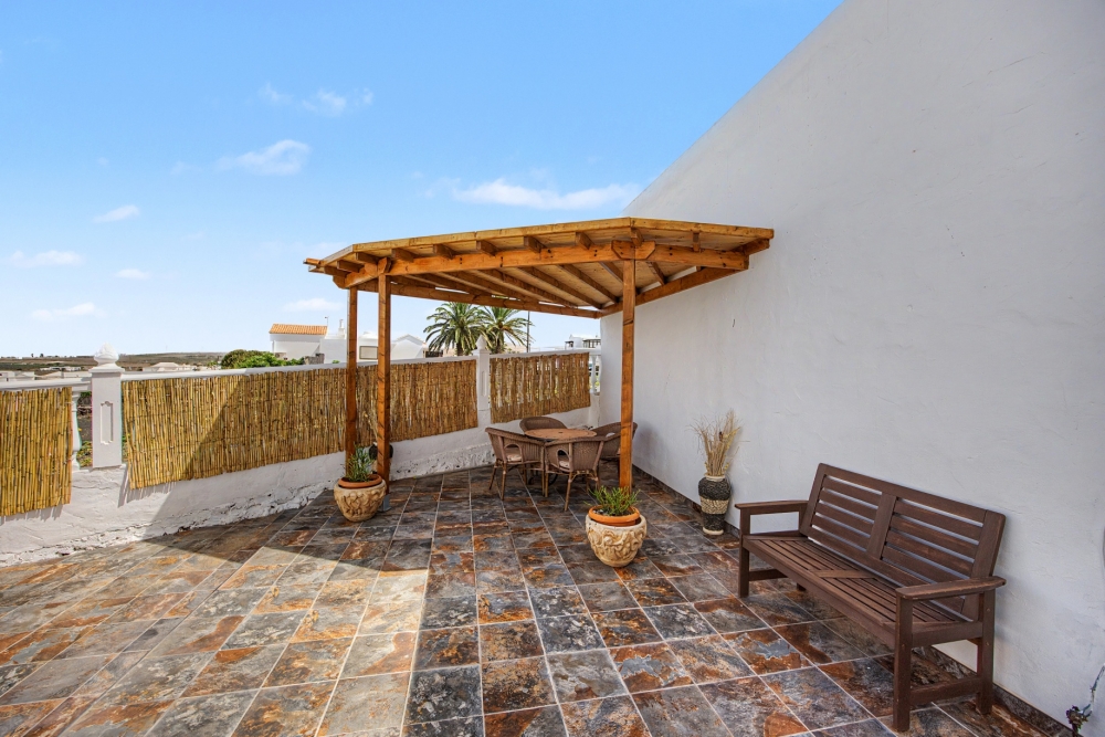 3 bedroom bungalow with panoramic views in La Villa de Teguise – photo 12