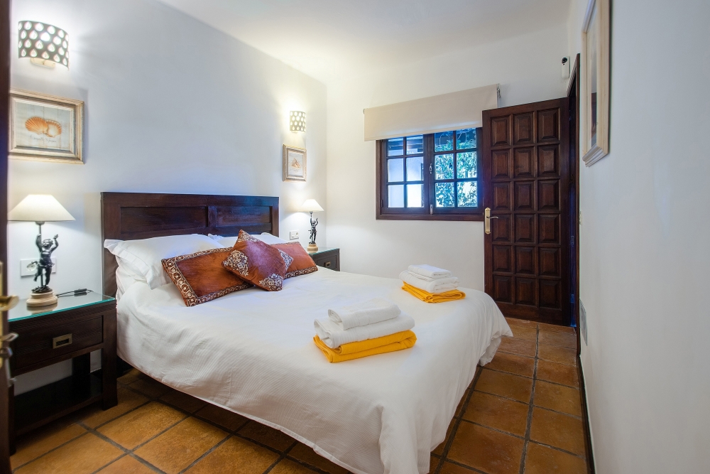 Luxury 7 bedroom 6 bathroom villa with private pool in Los Mojones – photo 30