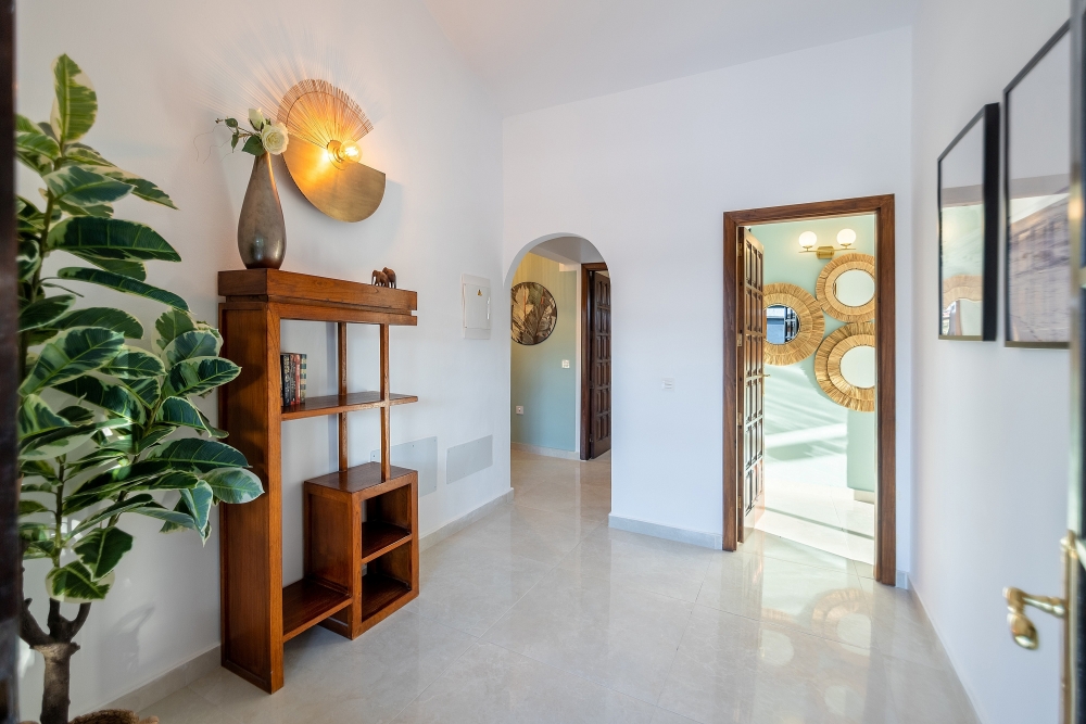 Luxury 7 bedroom 6 bathroom villa with private pool in Los Mojones – photo 24